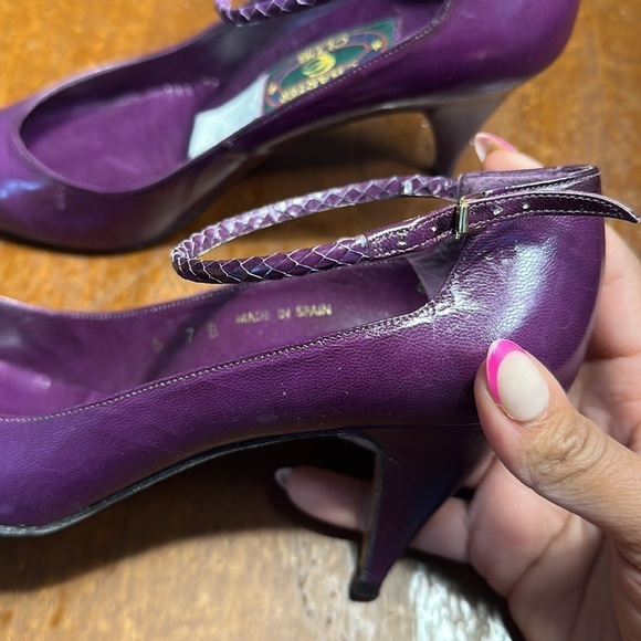 Vintage Purple Leather Ankle Strap Heels Size 7 - Picture 6 of 11